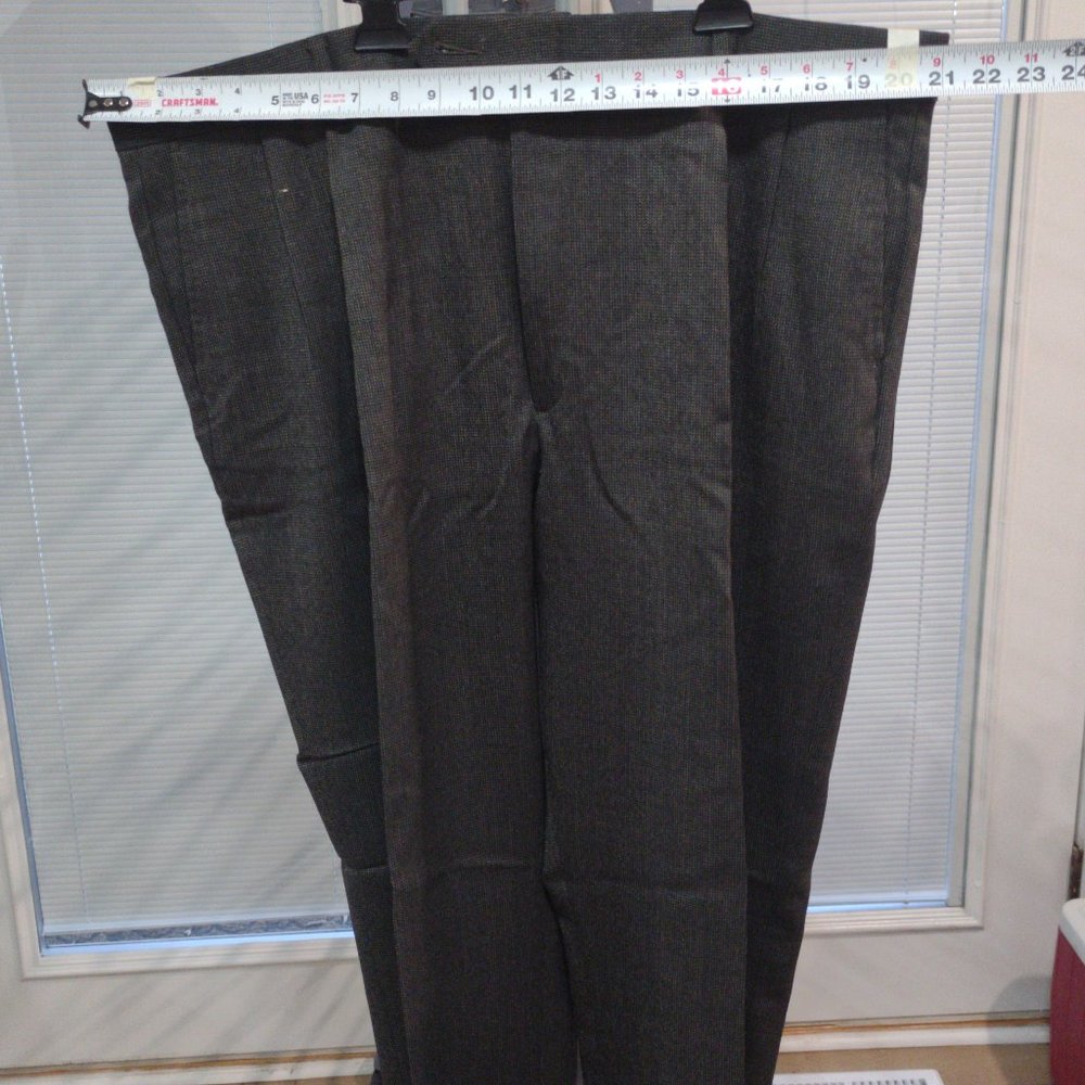 42x28 Brown Checked Racquet Club Pleated Pants